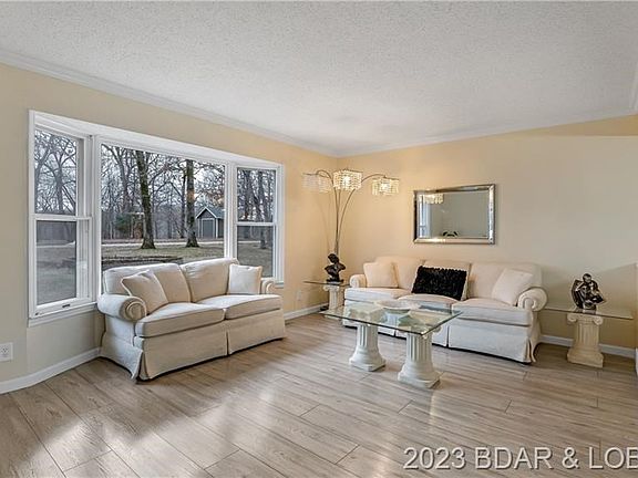 2nd image of 853 Timber Meadows Pt