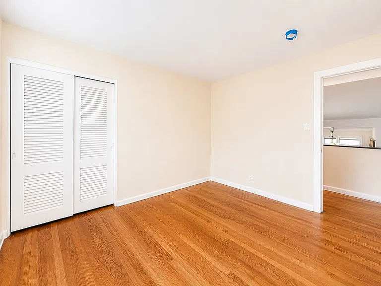 406 Sunset Dr — Photo 17
