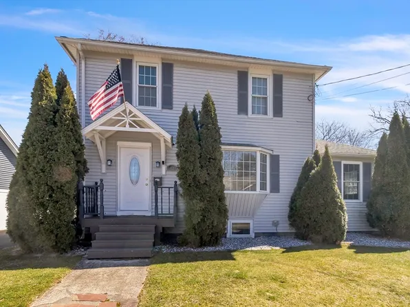 42 Loomis Ave, Westfield, MA 01085