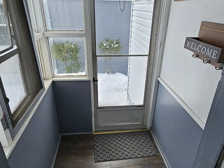 5320 Northrup Ave — Photo 14