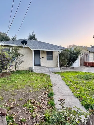 2761 Bonifacio St Photo 1