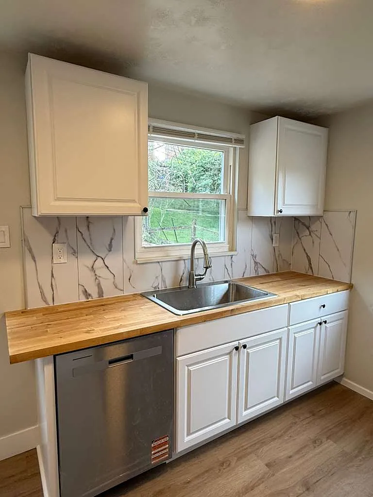 3 bed, 1.5 bath, 1518 sqft, $1,950 — Photo 3