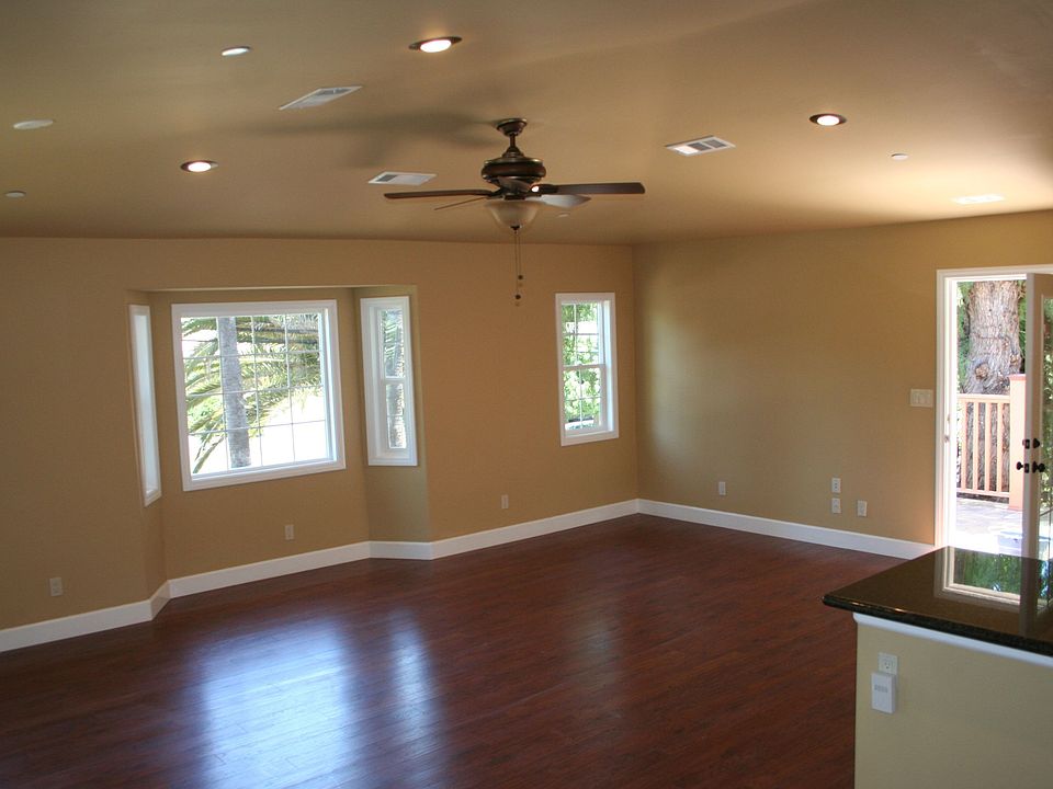 1st image of 2223 Sunset Dr