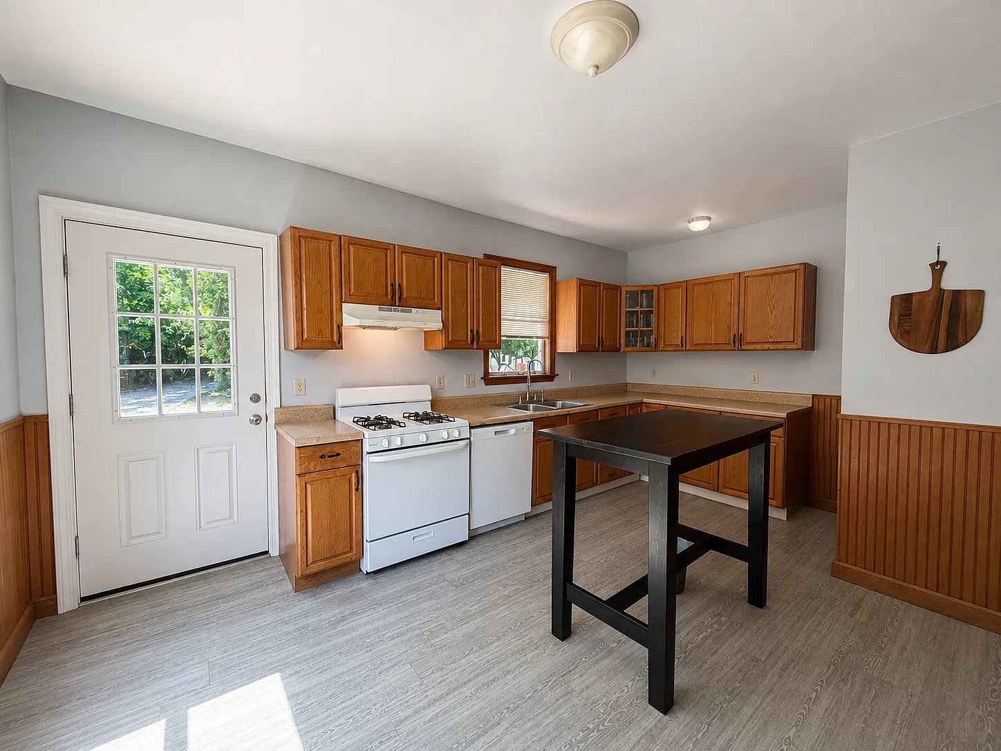 1 Adirondack Pl — Photo 2