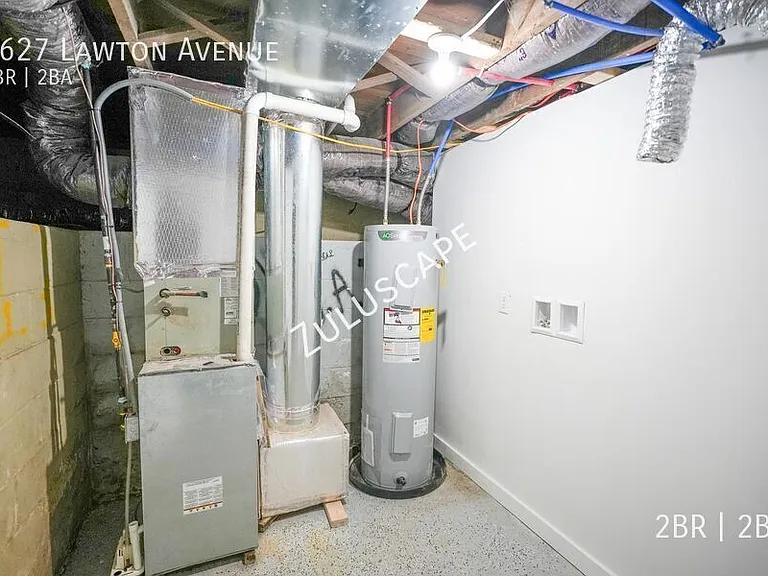 1627 Lawton Ave — Photo 15