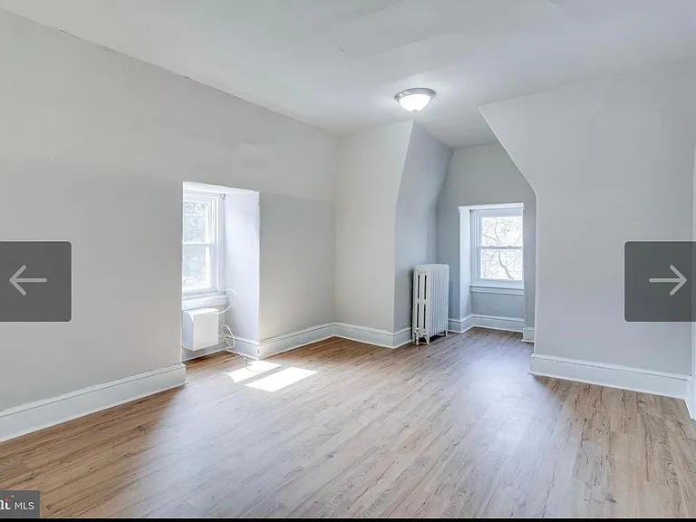 524 E Johnson St #3 — Photo 1