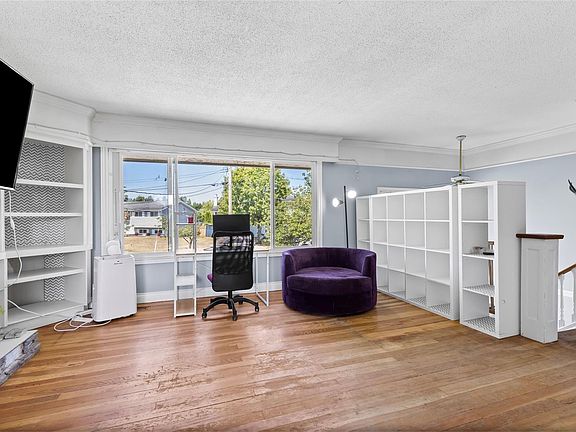 5th image of 2054 Piercy Ave