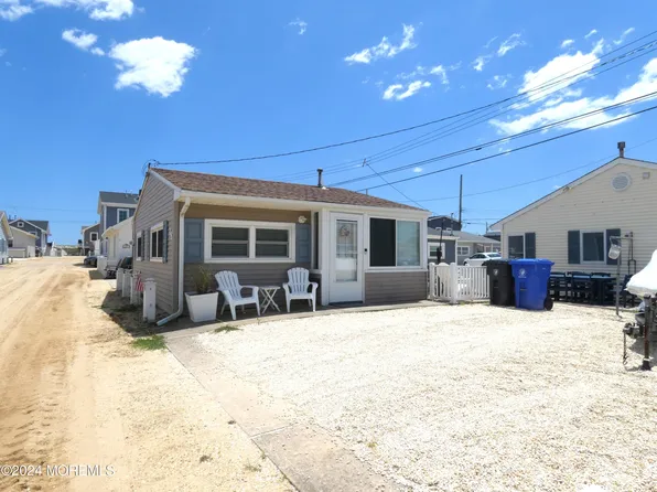 25 E Cormorant Way, Lavallette, NJ 08735