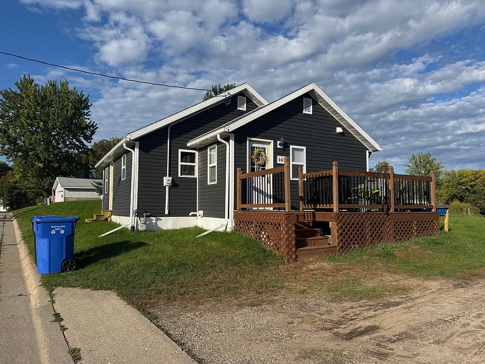 1st image of 107 5th St SE