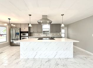 752 Sun Top Ln, Boynton Beach, FL 33436