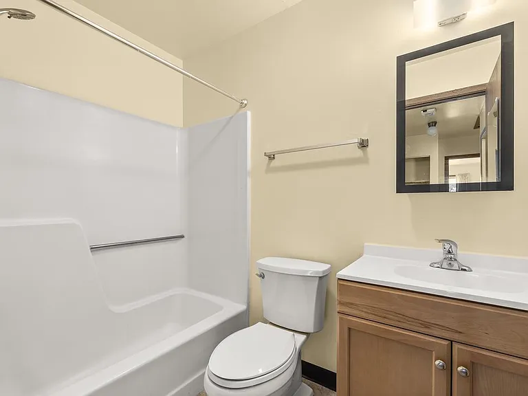 401 Morgan Ave #1 — Photo 9