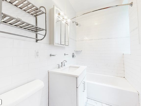 5th image of 234 E 89th St #1X
