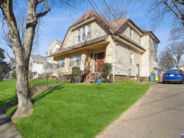 397 Ogden Ave, Teaneck, NJ 07666