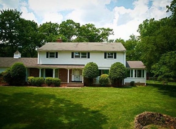 4th image of 1243 Johnston Dr