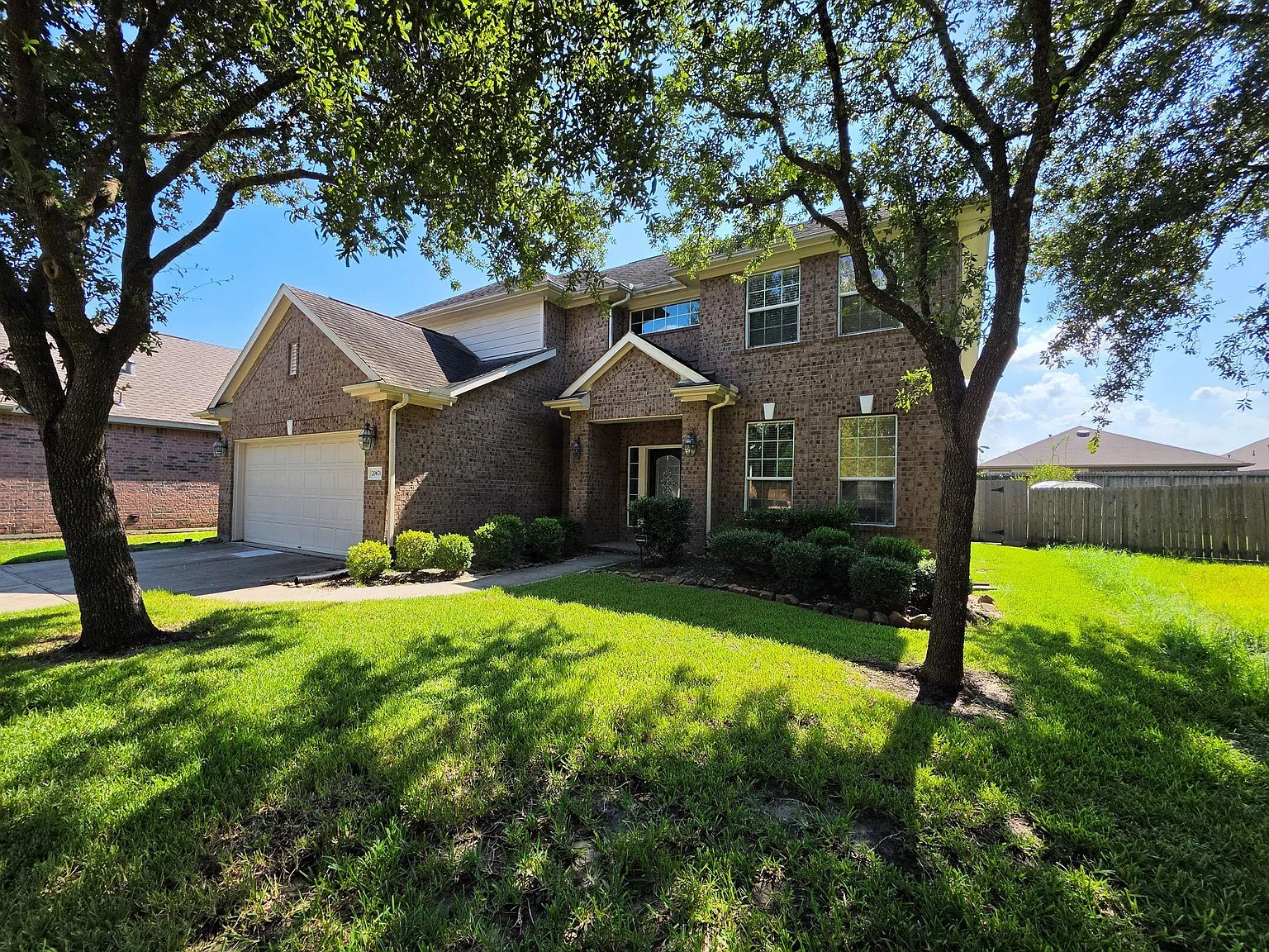 4 bed, 2.5 bath, 2743 sqft, $2,750 — Photo 4