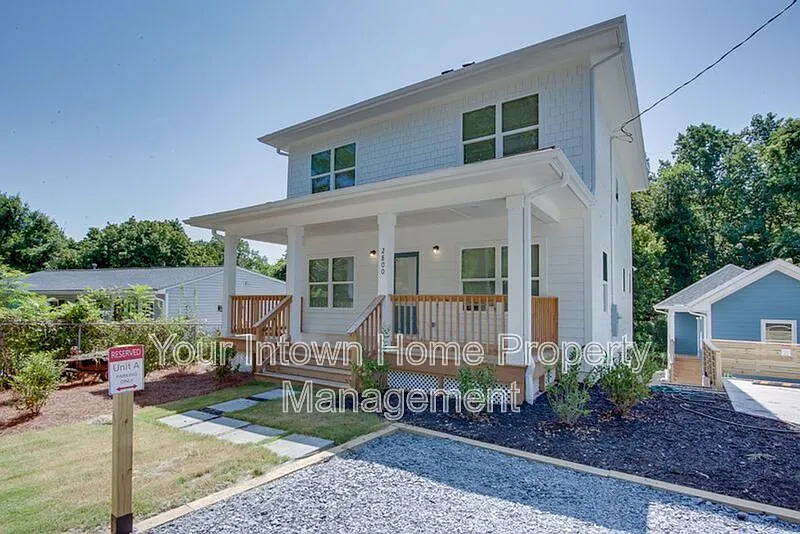 4 bed, 3.0 bath, 1875 sqft, $2,400 — Photo 2