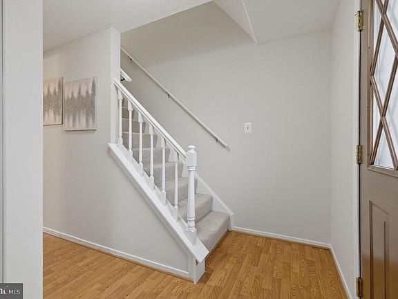 5th image of 5755 Heming Ave