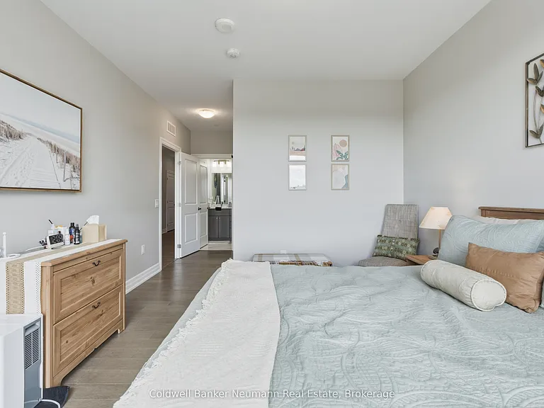1880 Gordon St S #402 — Photo 30