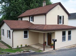 607 Valley St, Avoca, PA 18641
