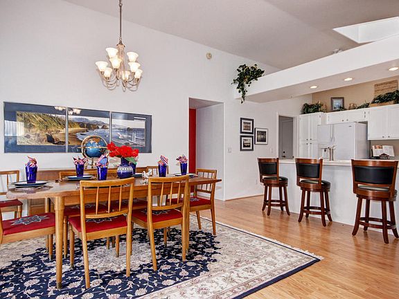 2nd image of 13985 W Pueblo Trl