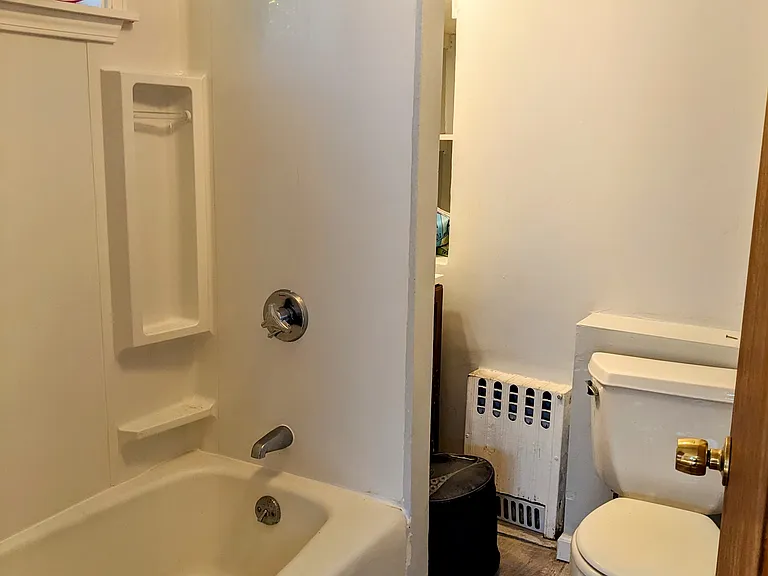 69 Dana St #4 — Photo 9