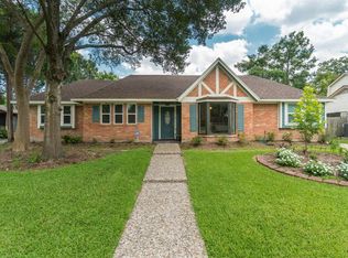 15806 Larkfield Dr, Houston, TX 77059