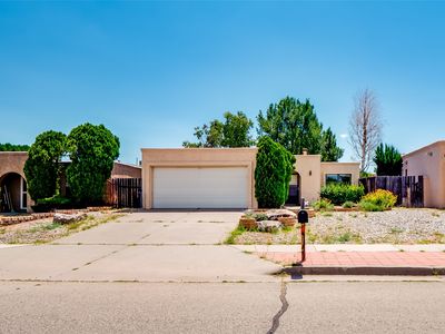 389 Grand Canyon Dr, White Rock, NM, 87547
