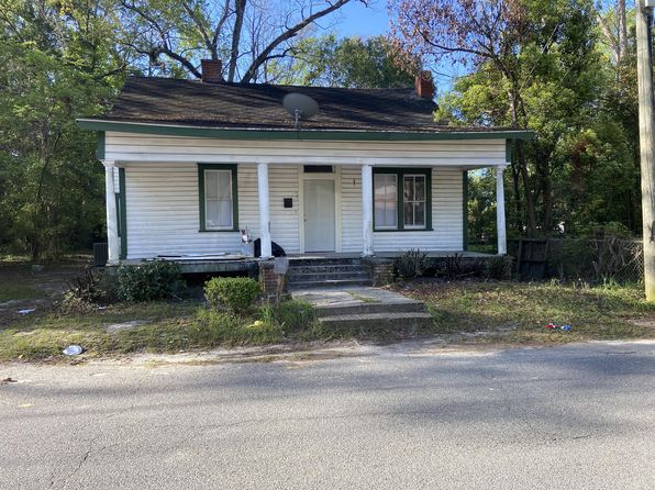907 W Magnolia St