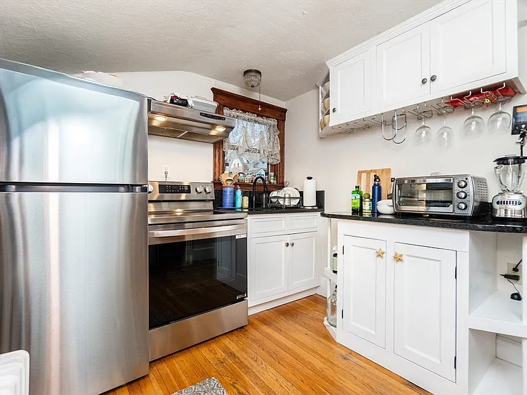 322 Humphrey St #1 — Photo 10