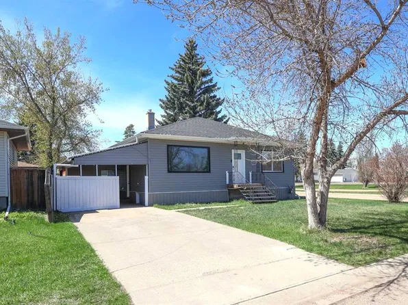 4612 E 53rd St, Stettler, AB T4K 1J5