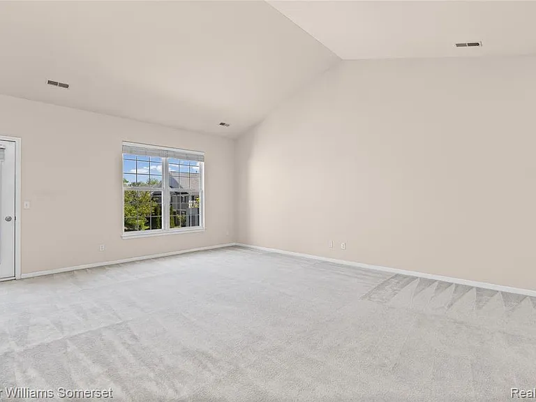 1128 Alameda Blvd — Photo 11