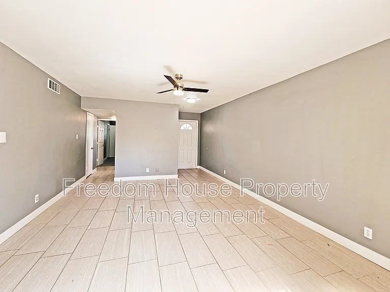 5409 Mountain View Dr — Photo 4