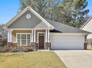 225 Greenview Dr, Newnan, GA