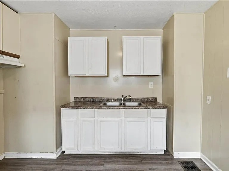 3607 E Michigan St — Photo 6