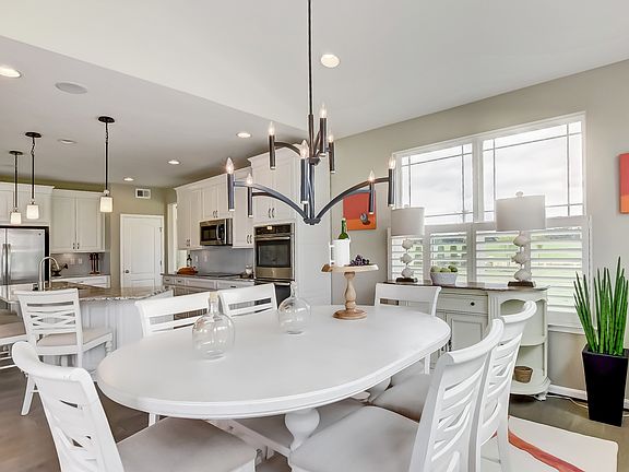 Cozy morning room next to kitchen