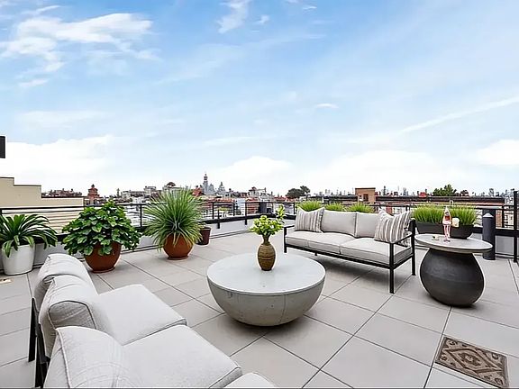 3rd image of 827 Sterling Pl #Phj