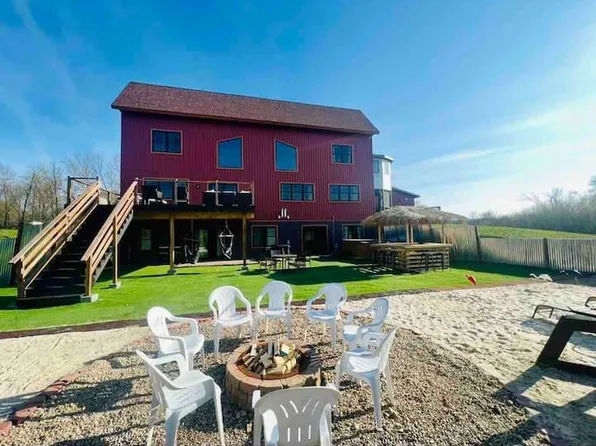 S6549 Bluff Road, Merrimac, WI 53561