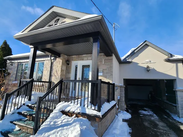 12 Wickford Dr, Toronto, ON M6L 1K7