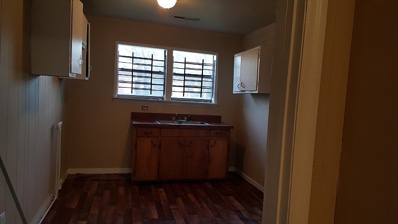 2nd image of 1505 Avenue K