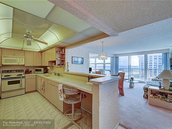 4th image of 525 N Ocean Blvd APT 1617