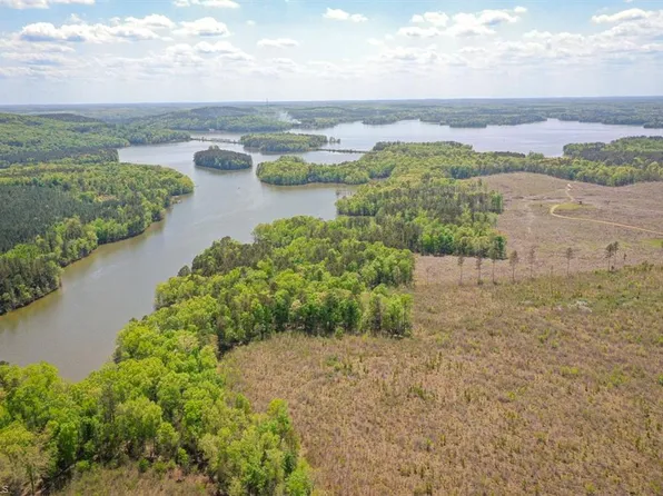Stoney Point Dr, Lexington, NC 27292