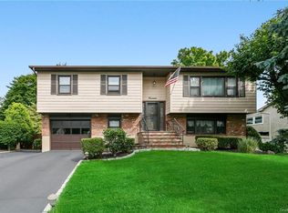 14 Lamborn Ave, Congers, NY 10920