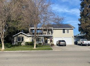 211 2nd St, Ripon, CA 95366