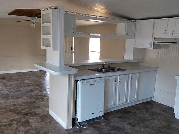 4th image of 4329 W Park Row Blvd #103