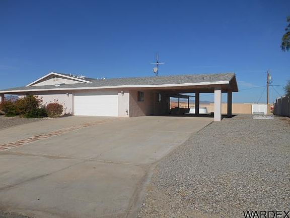 2nd image of 1600 Autumn Dr