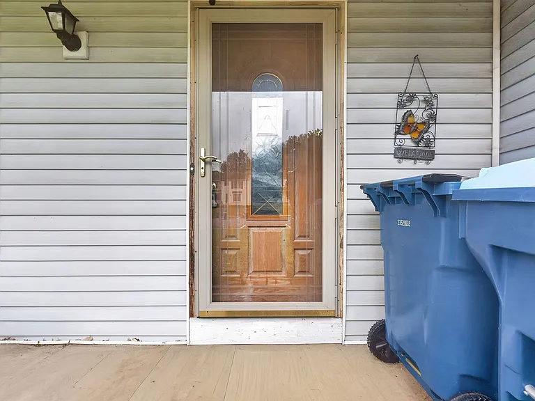 8 Cypress Dr — Photo 5