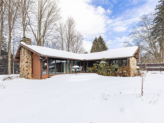 2nd image of 121 Hinkleyville Rd