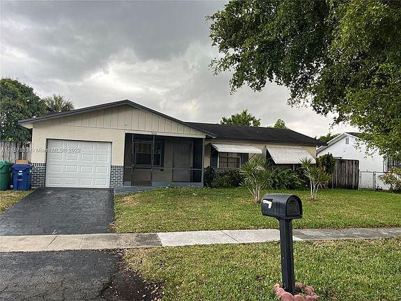 3rd image of 7820 NW 46th Ct