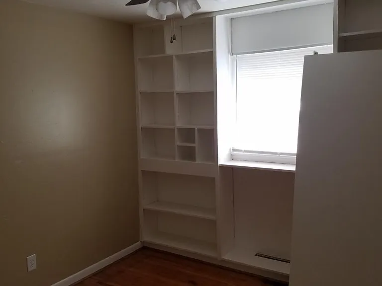 1144 Centre Pkwy — Photo 8