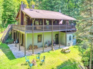 28 Honeybear Ln, Clyde, NC 28721
